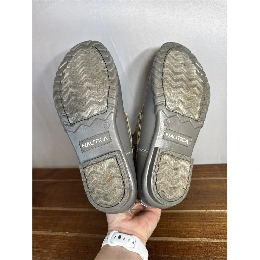 NAUTICA Women's Size 7 Gray & Tan Sea Ripple DUCK BOOTS Rain Winter Cold Weather